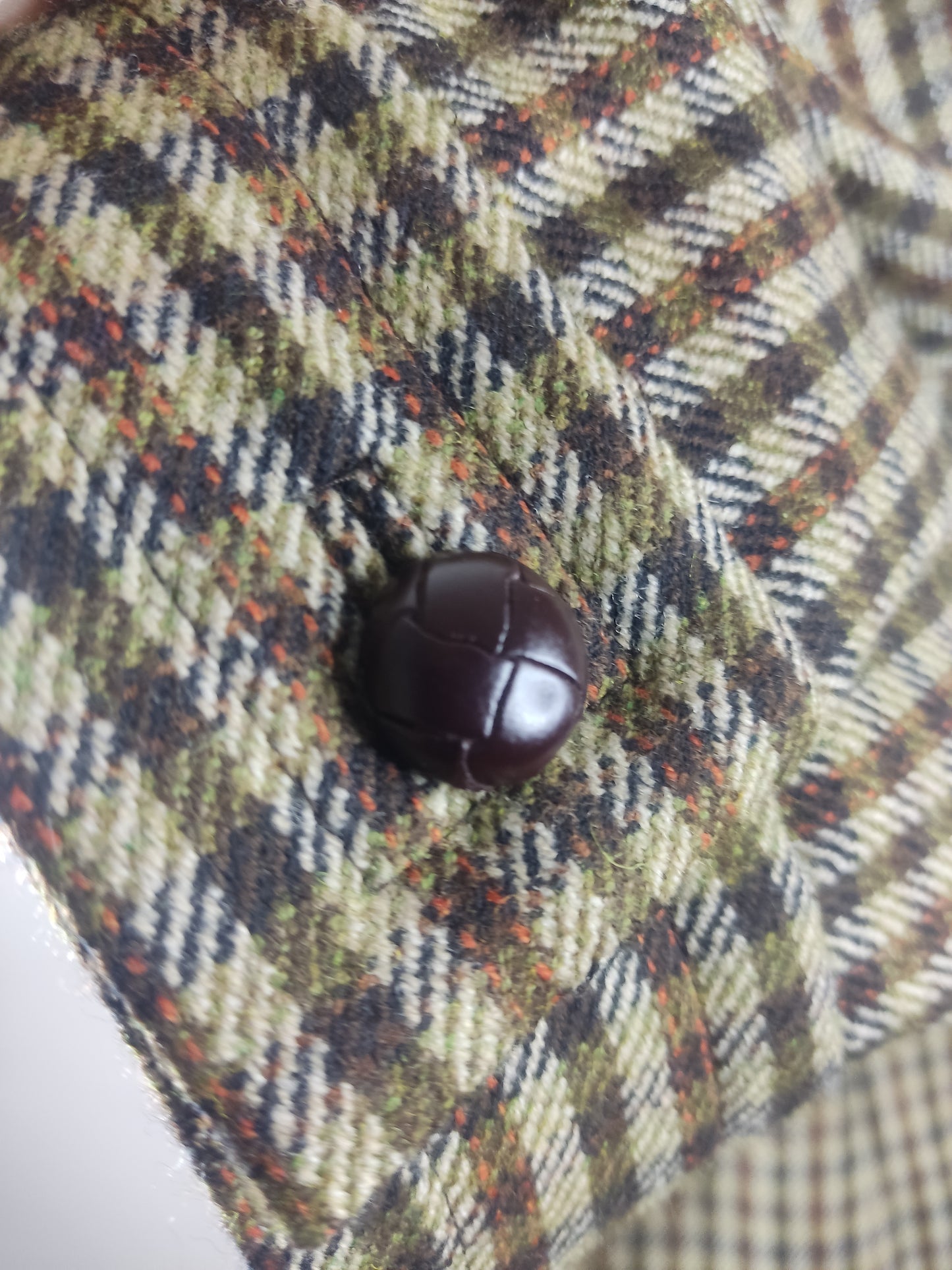 Chaqueta a cuadros tonos marrón, oliva, beige, café. diseño mangas 3/4 cod 1000006