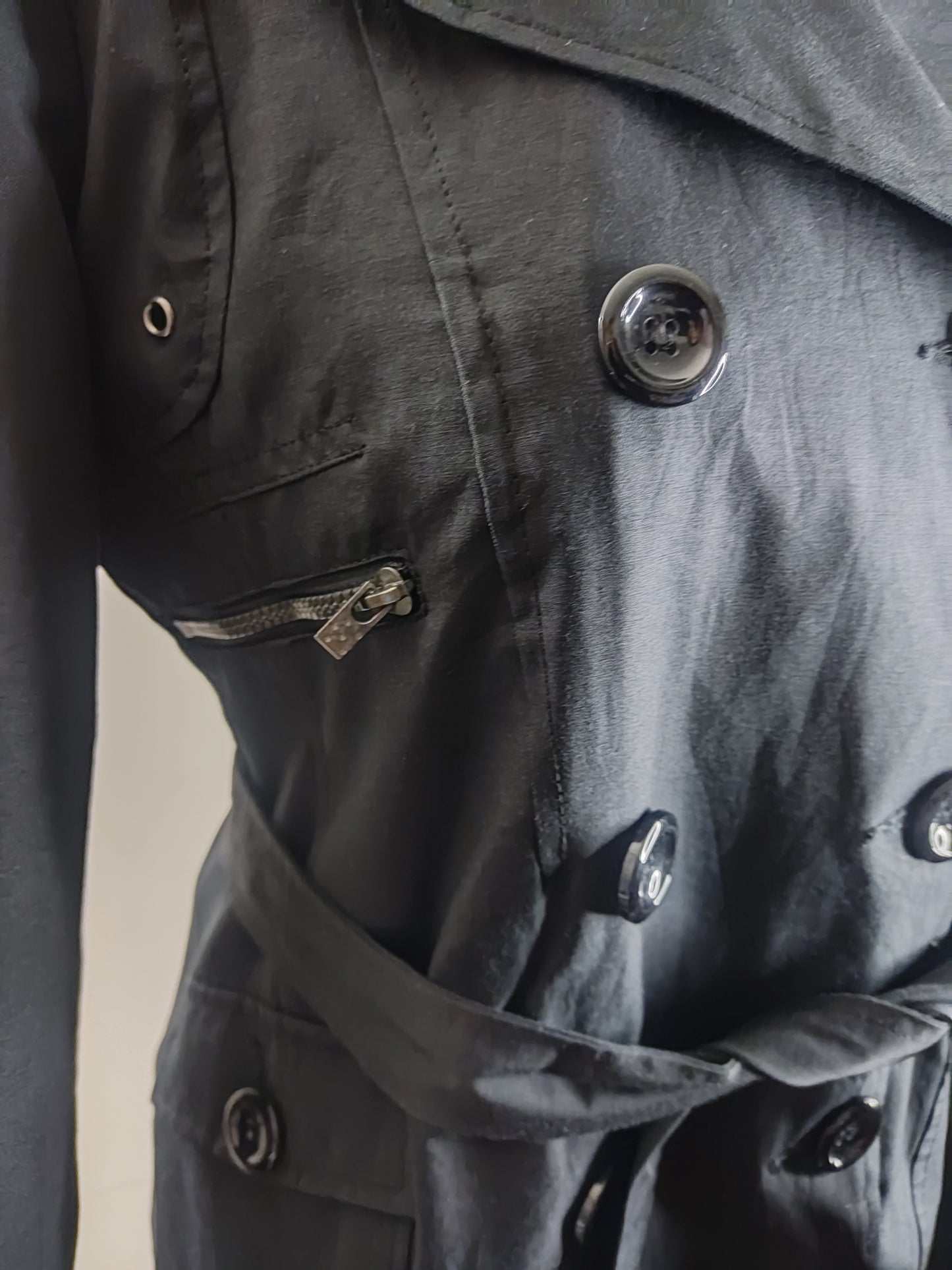 Chaqueta abrigo negro clásico con cinturón y solapas cod 1000007