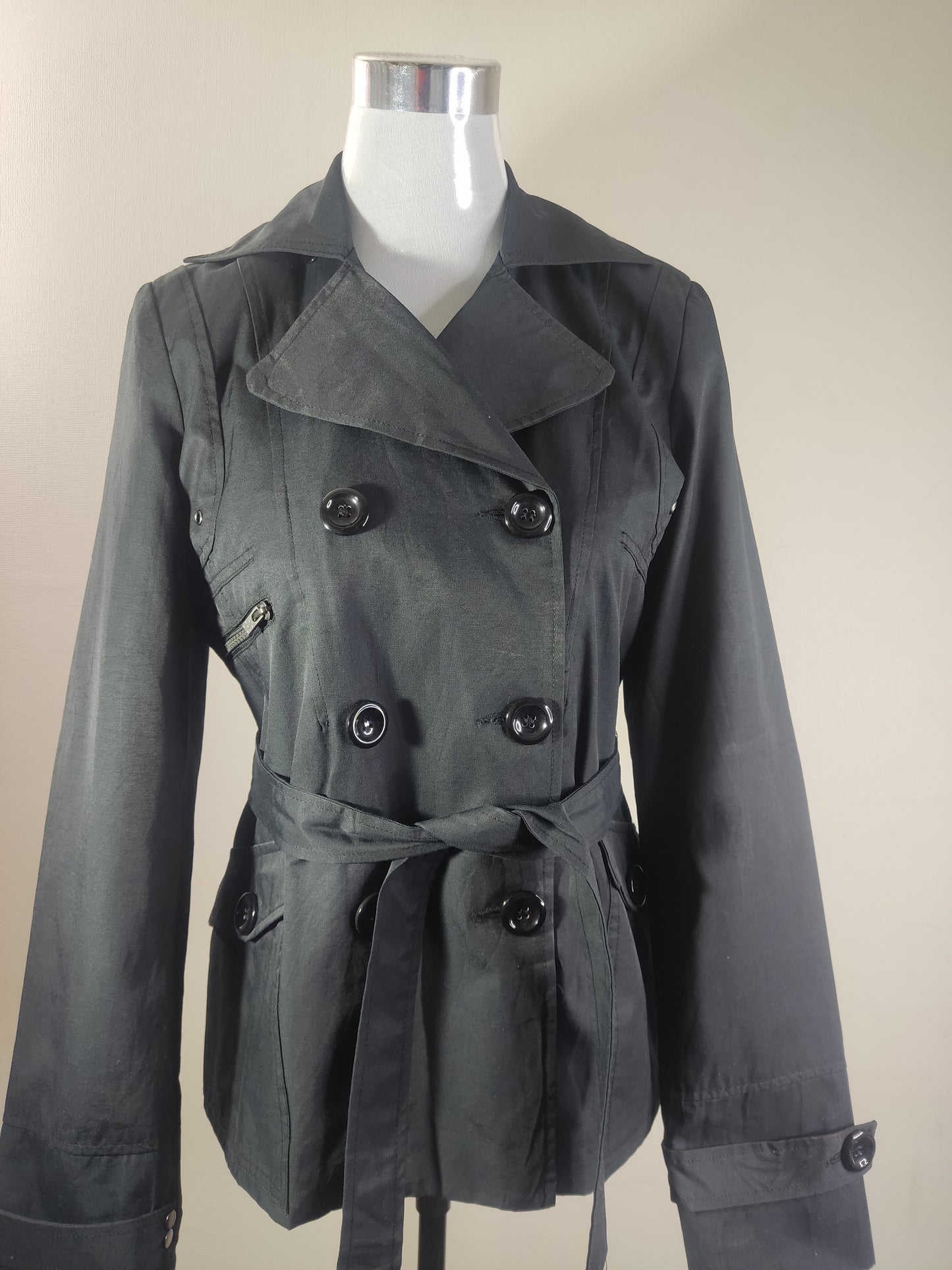 Chaqueta abrigo negro clásico con cinturón y solapas cod 1000007