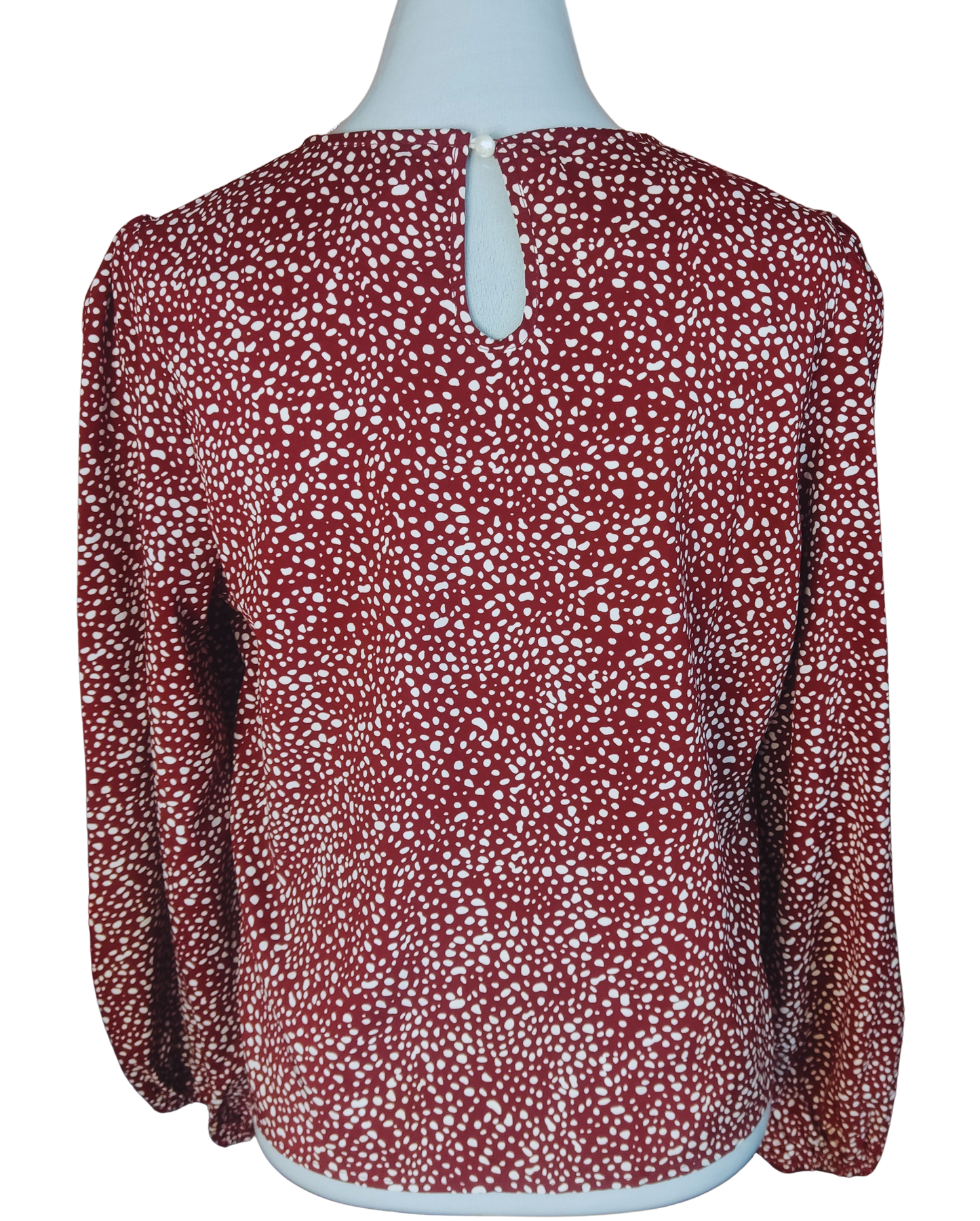 Blusa color burdeo oscuro con puntos blancos irregulares cod. 4000026