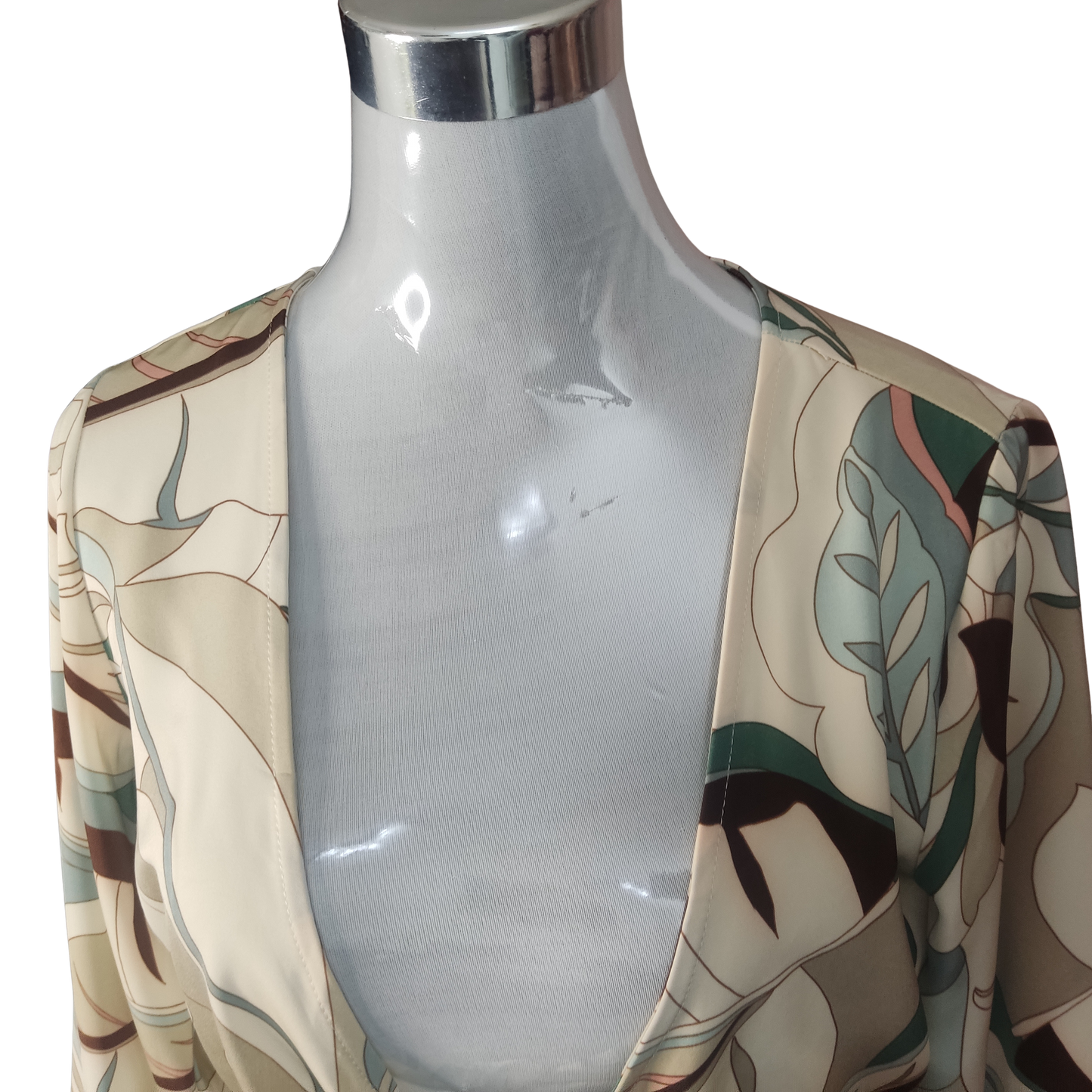 Blusa estampada abstracta tonos neutros beige crema marrón azul claro cod. 4000028