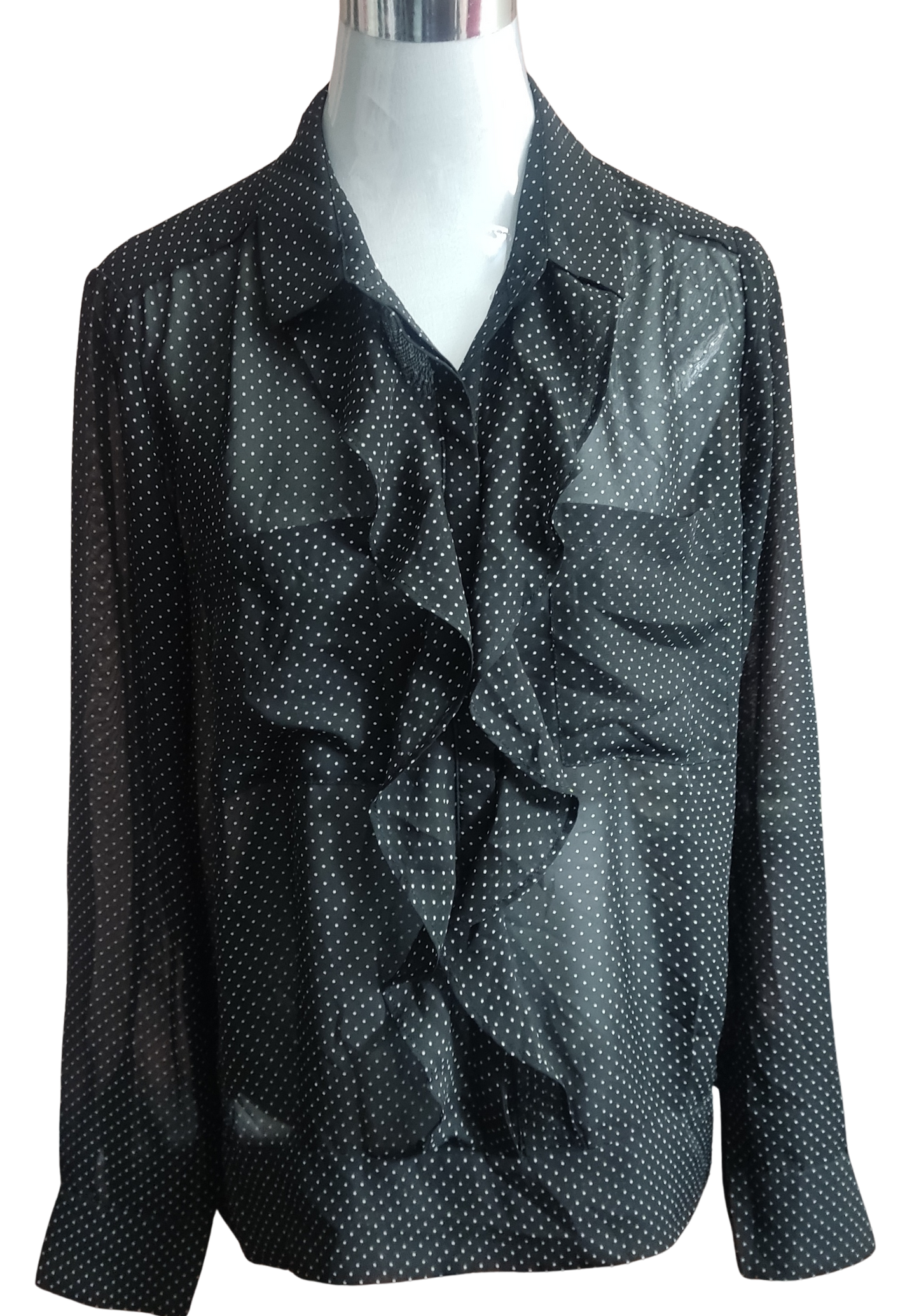 Blusa color negro con lunares blancos pequeños cod 4000036